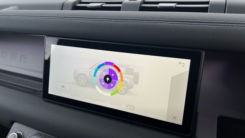 Land Rover Defender 3.0 D250 SE 110 5dr Auto Diesel Estate